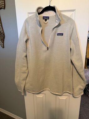 Patagonia Light Cream Quarter-Zip Fleece Pullover